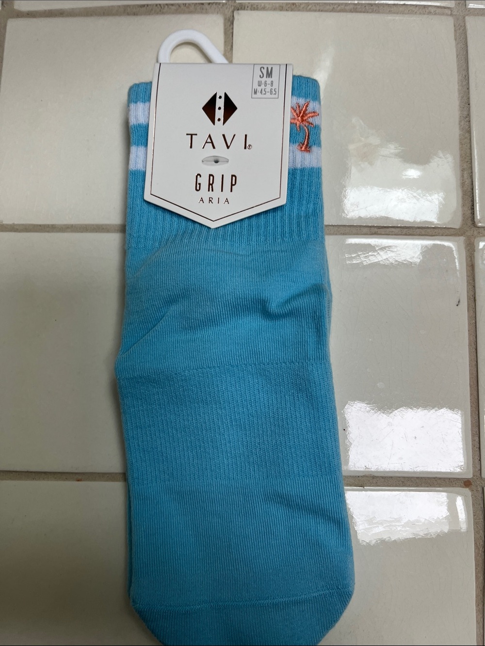 Tavi Grip Aria Woman's Light Blue Crew Socks